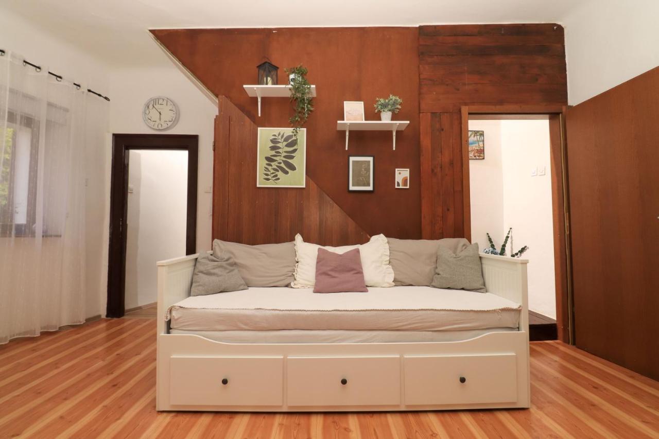 Sml Apartments 1 이졸라 외부 사진
