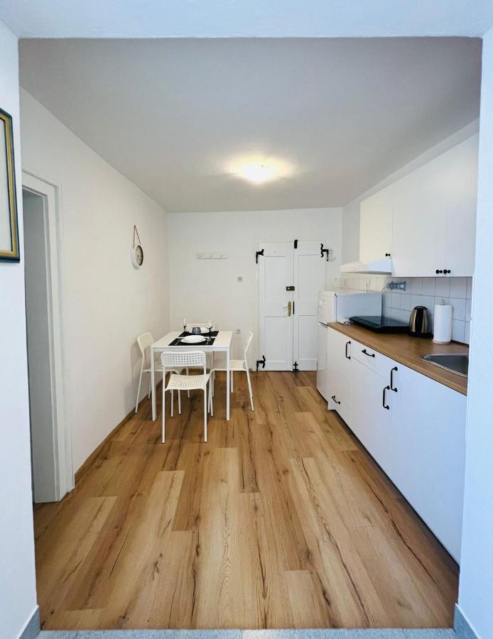 Sml Apartments 1 이졸라 외부 사진