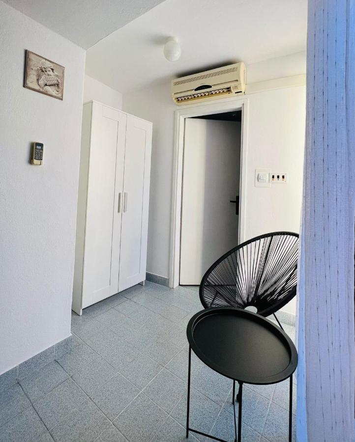 Sml Apartments 1 이졸라 외부 사진